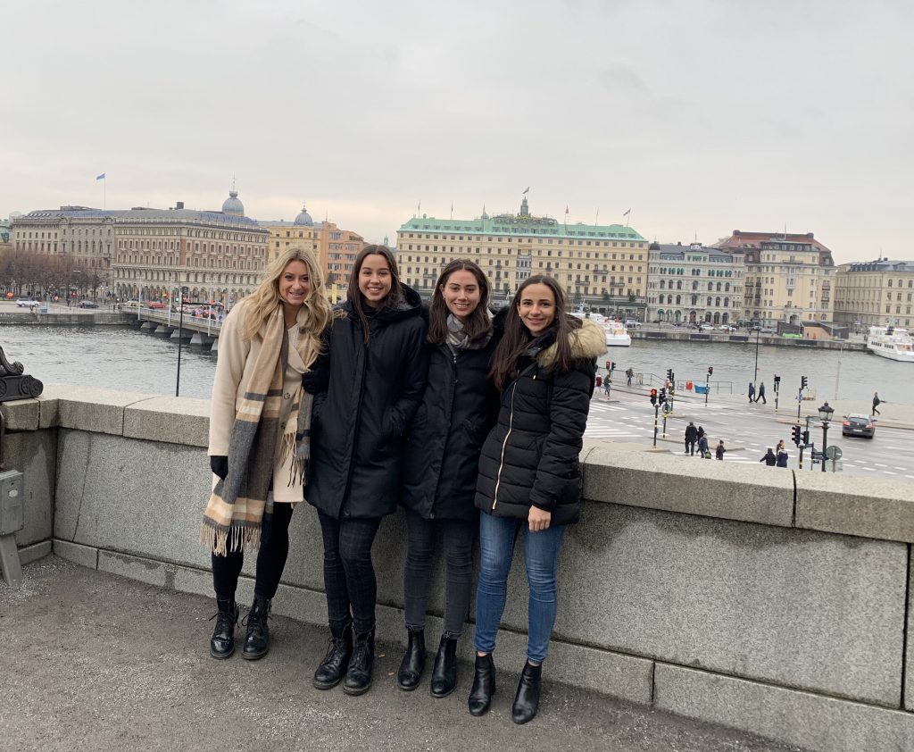 Working With Your Peers And Teachers Fisher Global Experiences