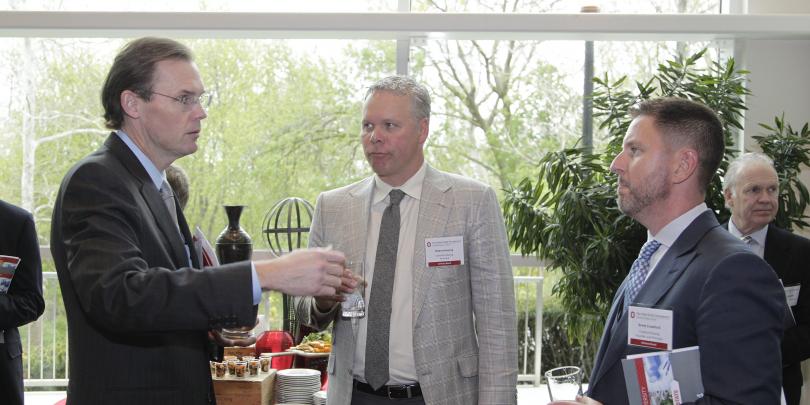 Students meet with Professionals