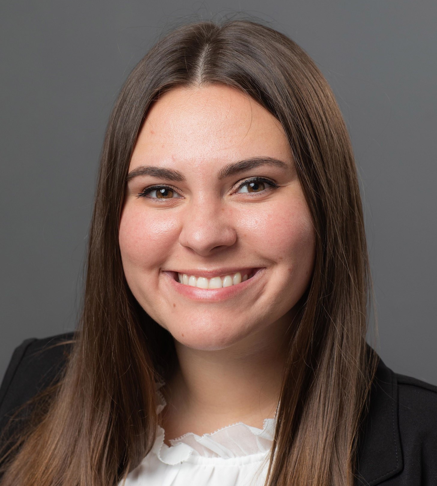 Madison White headshot