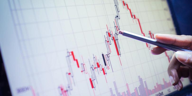 data analytics graph and pointer
