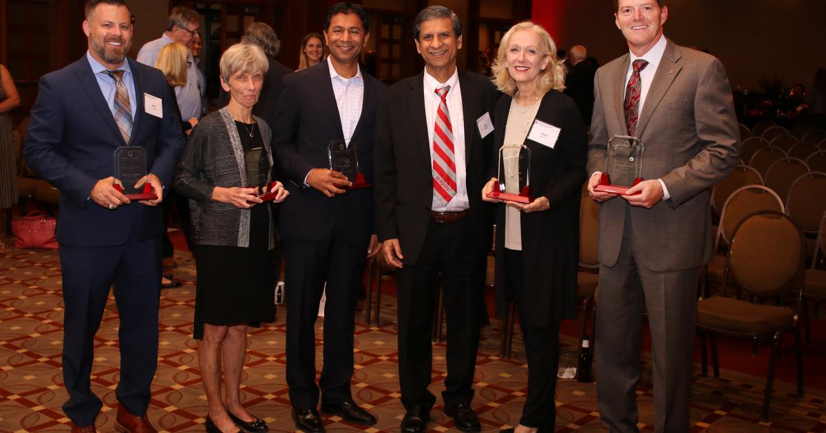 Fisher honors 2017 Alumni Award recipients Fisher