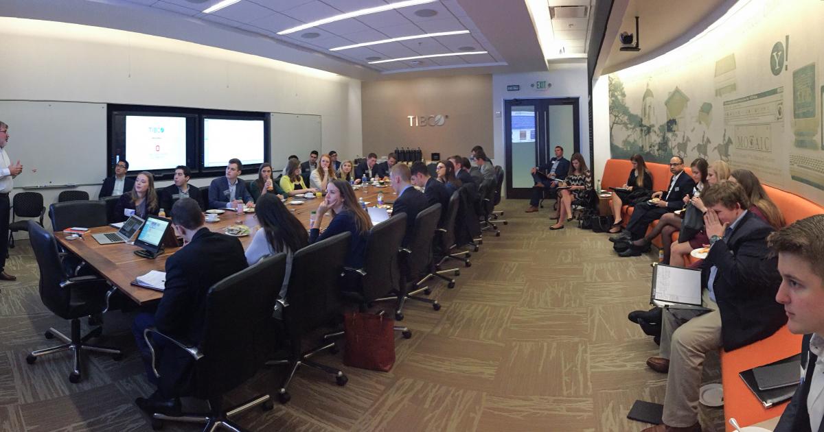 Honors Cohort connects students with Fisher alumni, tech